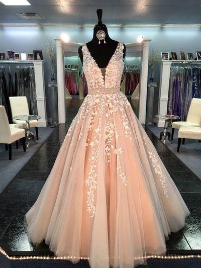V Neckline Wedding Dress Prom Dress Party Gown Formal Wear
