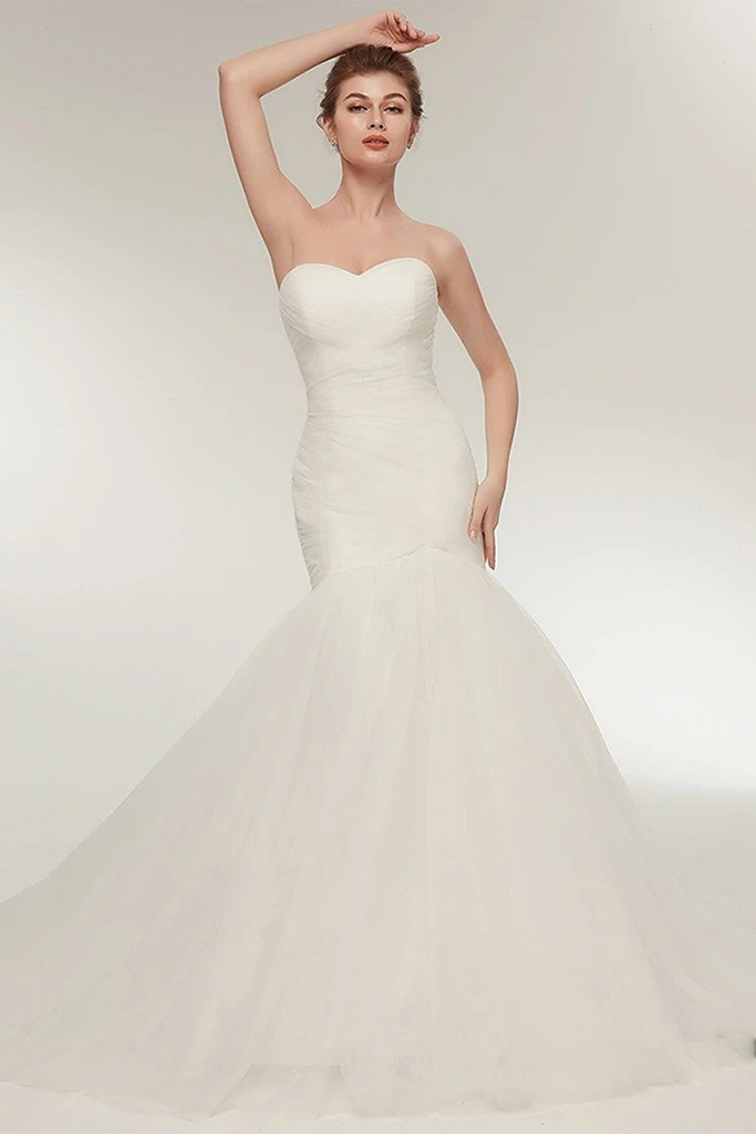 Mermaid Sweetheart White Tulle Wedding Dress with Appliques