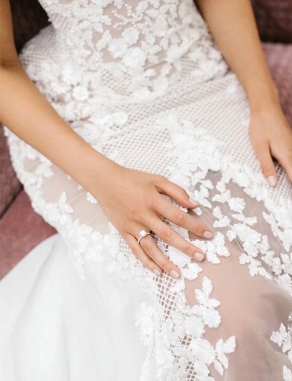 Elegant Sweetheart Strapless Wedding Dress With Appliques Mermaid Bridal Dresses