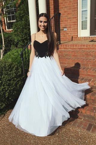 Pretty A-line Black and White Sweetheart Neck Long prom Dress