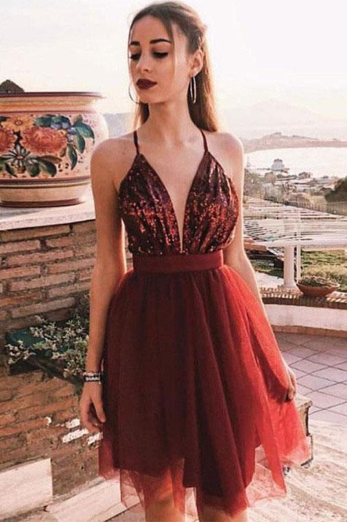 Spaghetti Straps V Neck Burgundy Tulle Homecoming Dresses with Sequins Prom Dresses