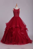 2024 Tulle Ball Gown With Beading Prom Dresses Scoop PT7J5R4P