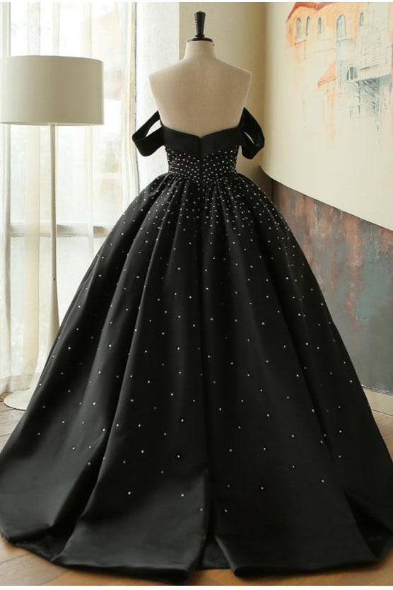 Ball Gown Black Sweetheart Off the Shoulder Satin Beading Prom Quinceanera Dresses
